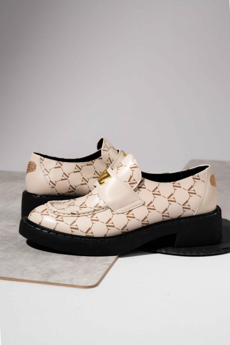 VZ Monogram Loafers Beige - Image 3