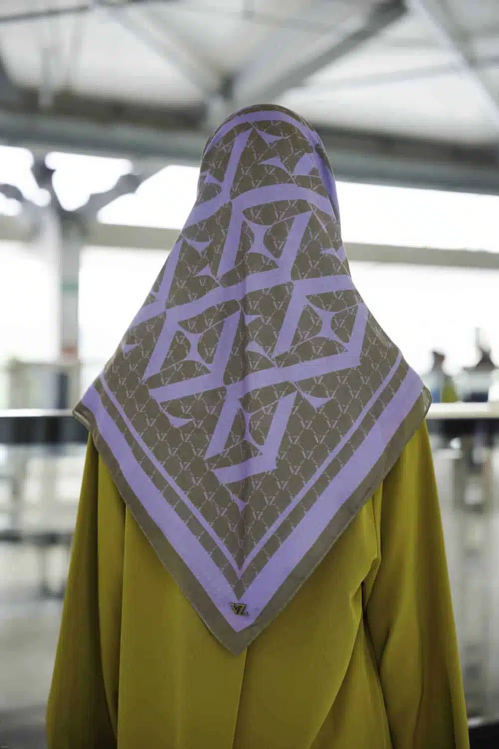 VZ Herringbone Scarf Pickle Olive - Image 2