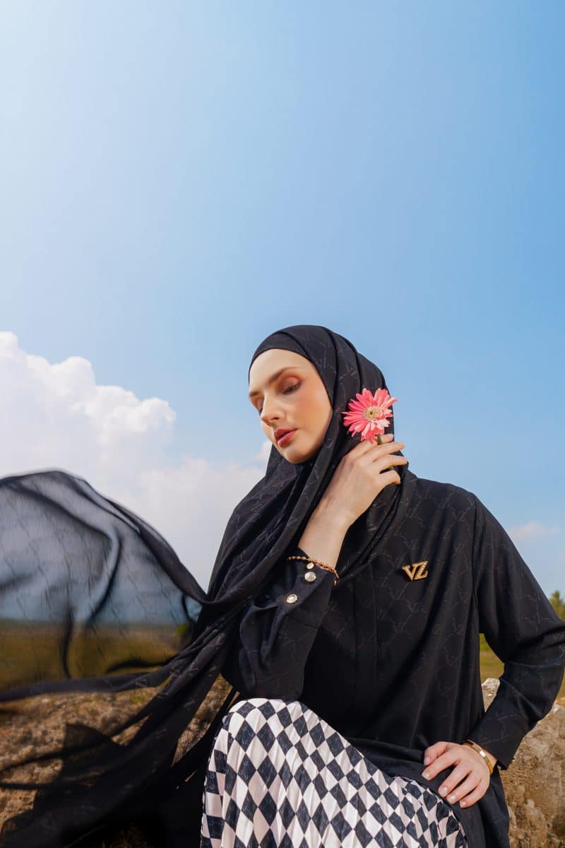 VZ Signature Embossed Pashmina - Black - Image 3