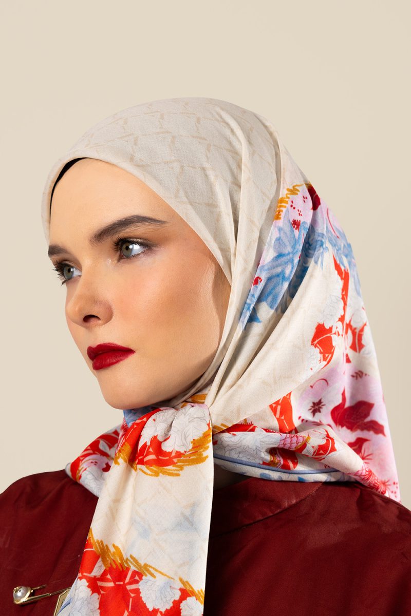 VZ Eminence Scarf - Cloud Cream - Image 5