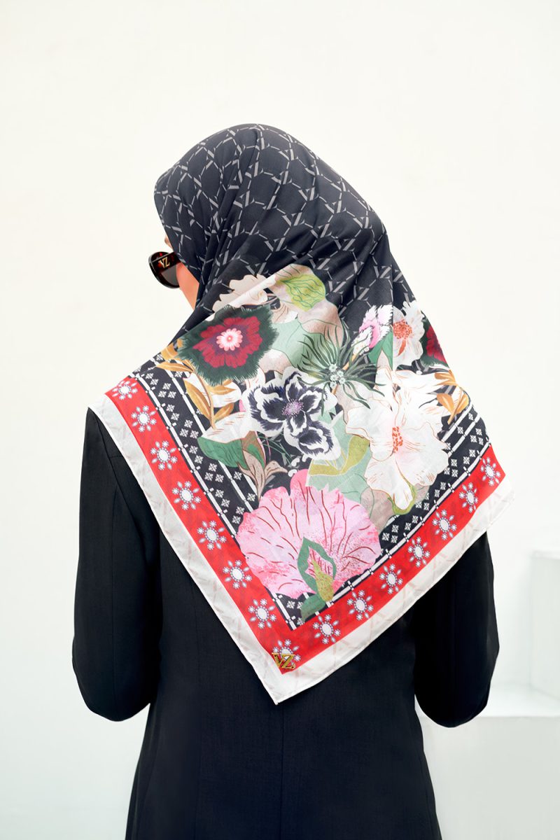 VZ Laveen Scarf - Black - Image 2