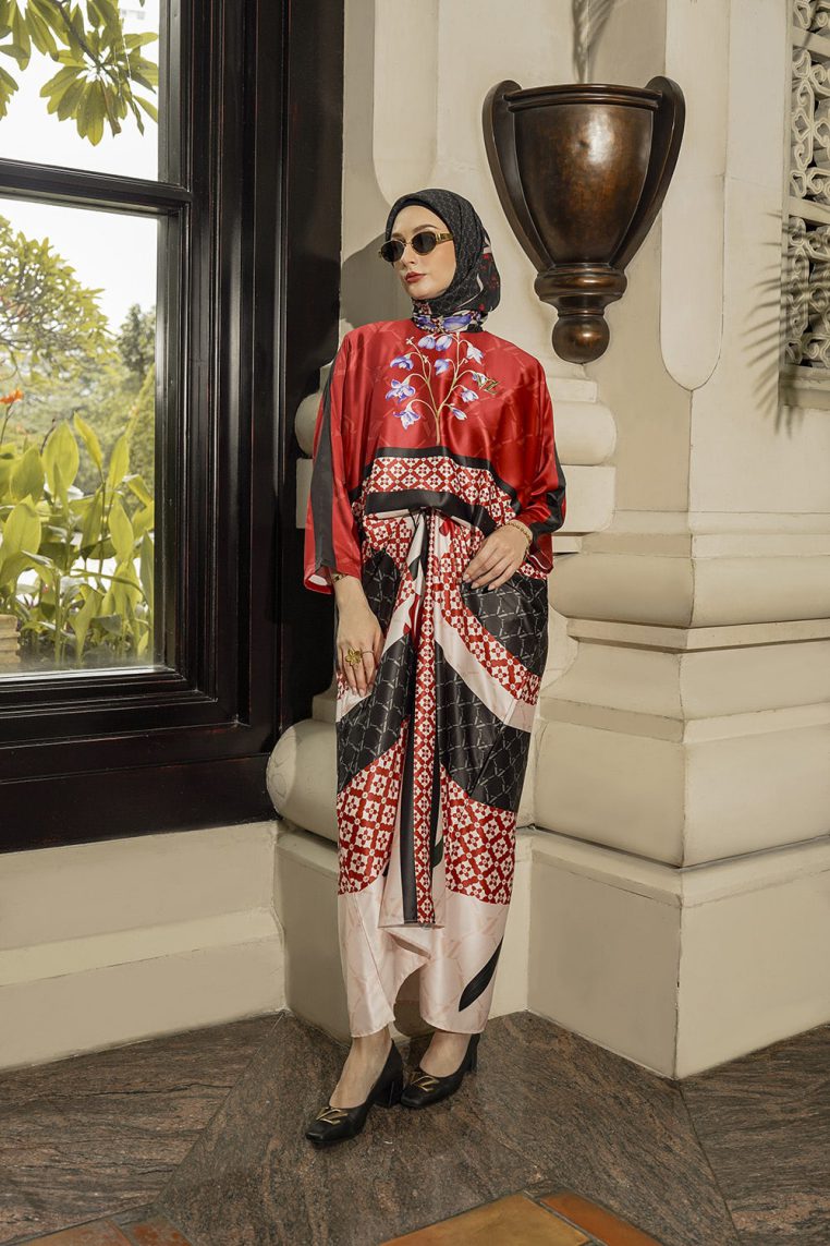 VZ Aloria Kaftan - Maroon