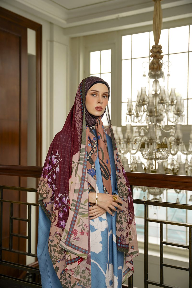 VZ Fiori Scarf - Brown - Image 3