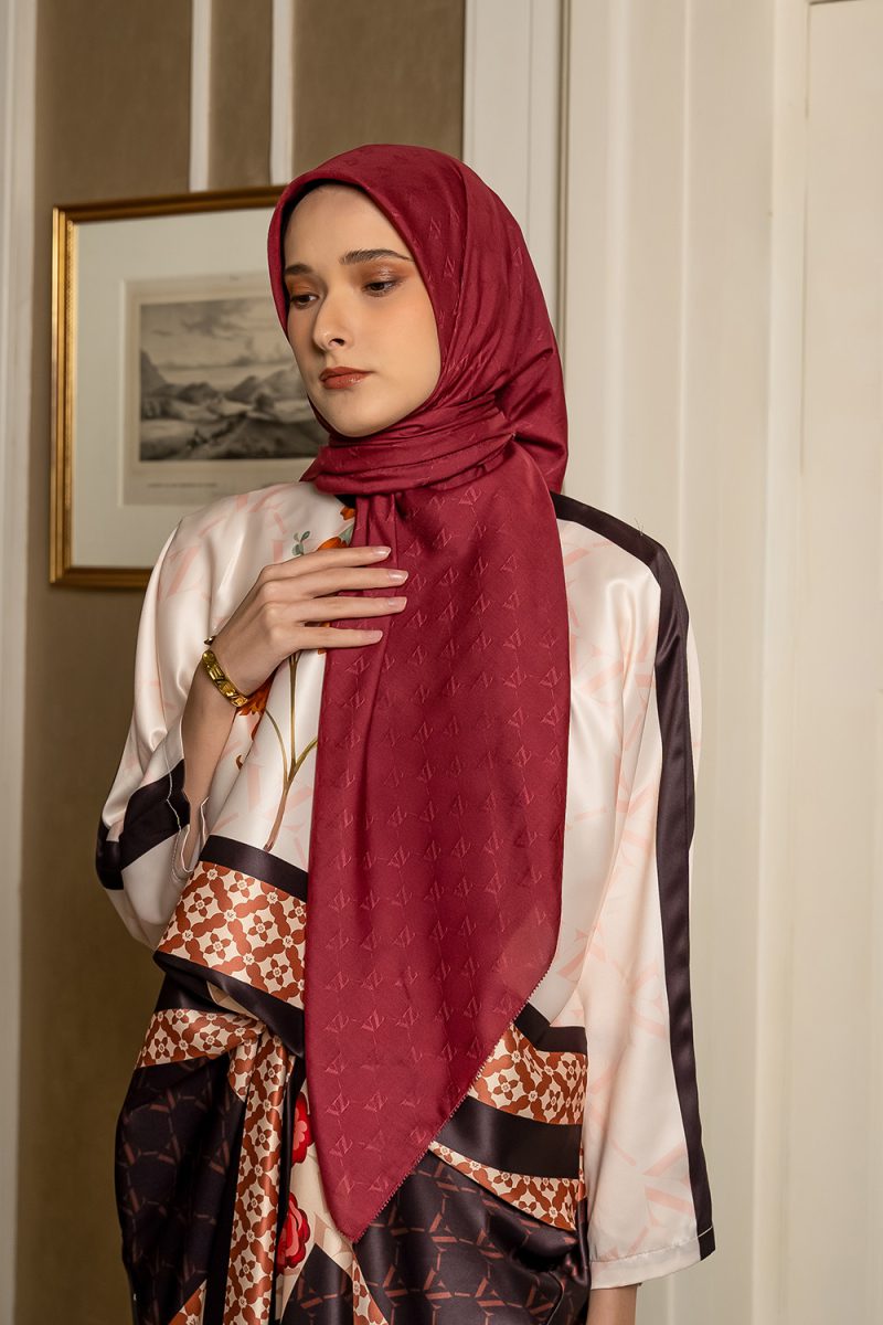 VZ Neoma Scarf - Red Dahlia - Image 2