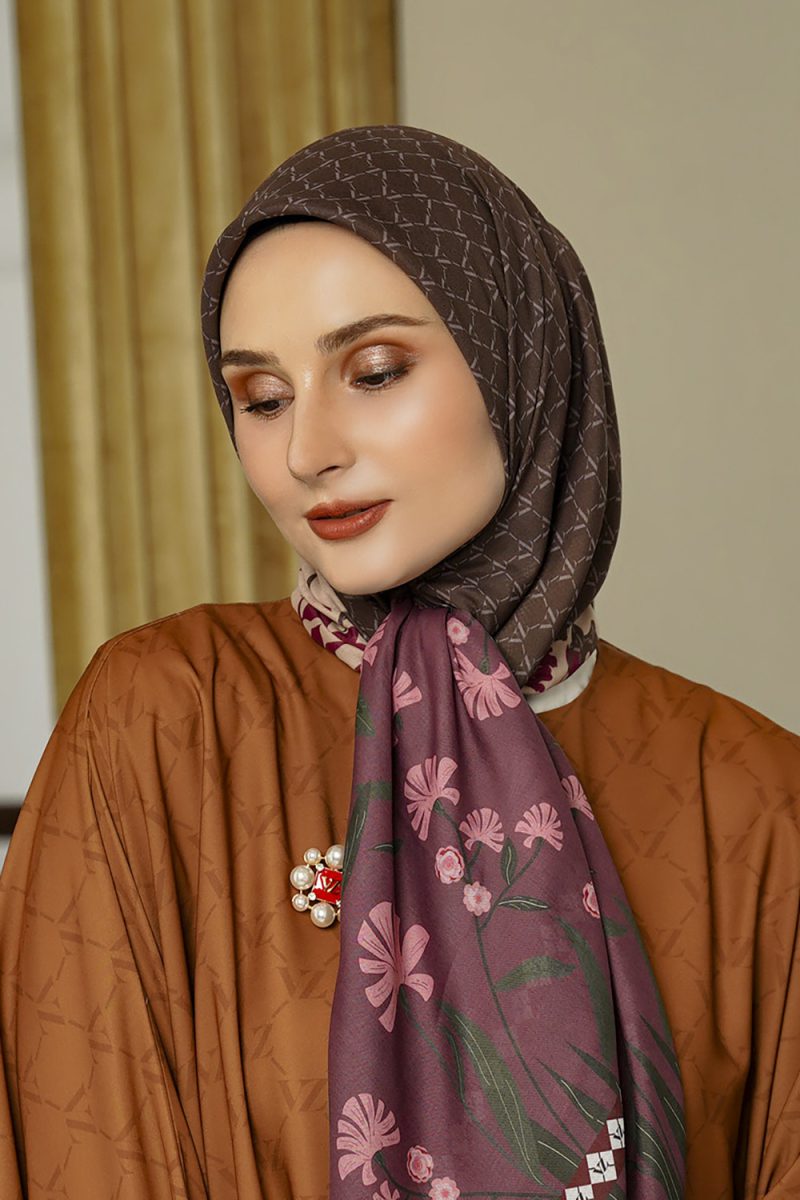 VZ Fiori Scarf - Brown - Image 4