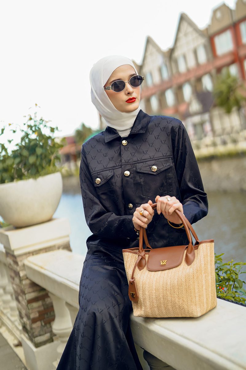 VZ Neoma Set - Black