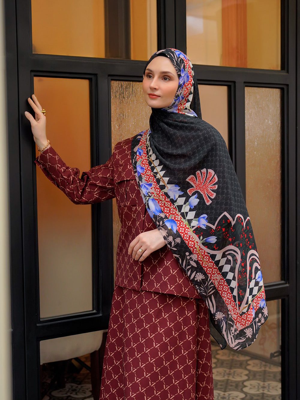 VZ Briallen Pashmina - Black