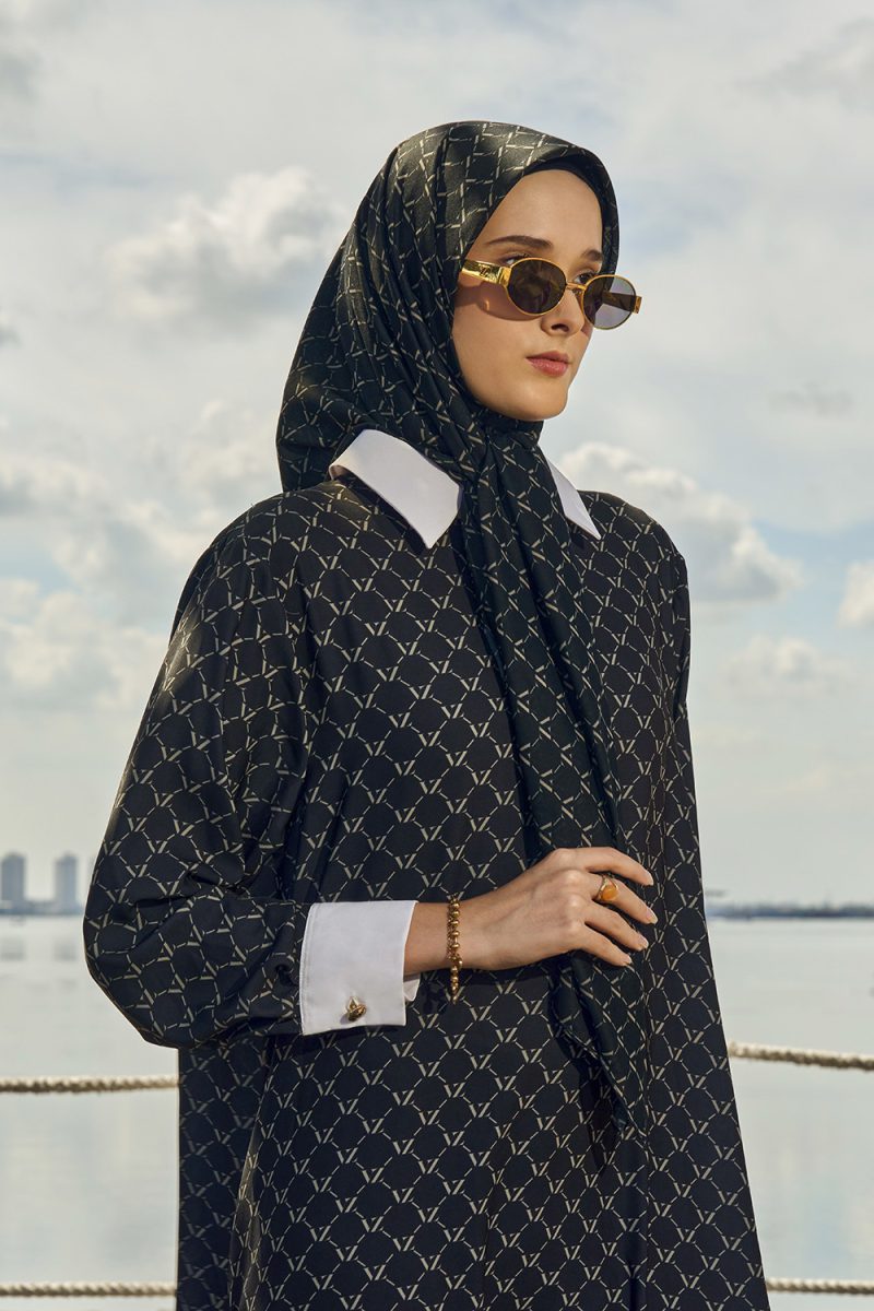 VZ Vivere Scarf - Black - Image 3