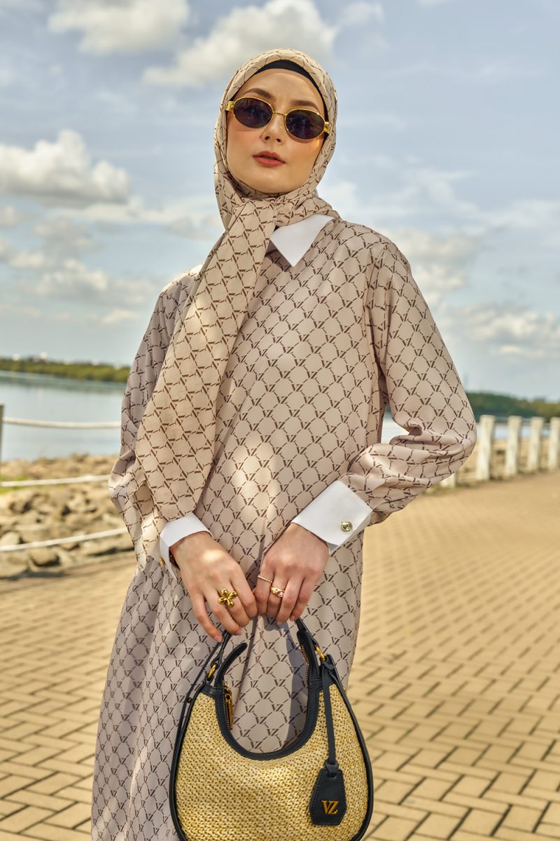VZ Vivere Scarf - Seed Pearl - Image 4