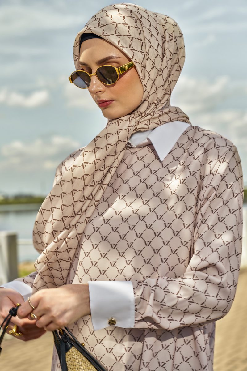 VZ Vivere Scarf - Seed Pearl - Image 2