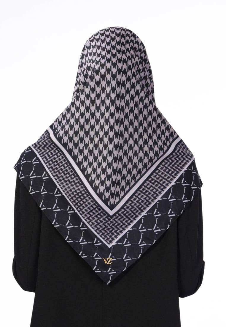 VZ Rufayya Scarf - Black - Image 4