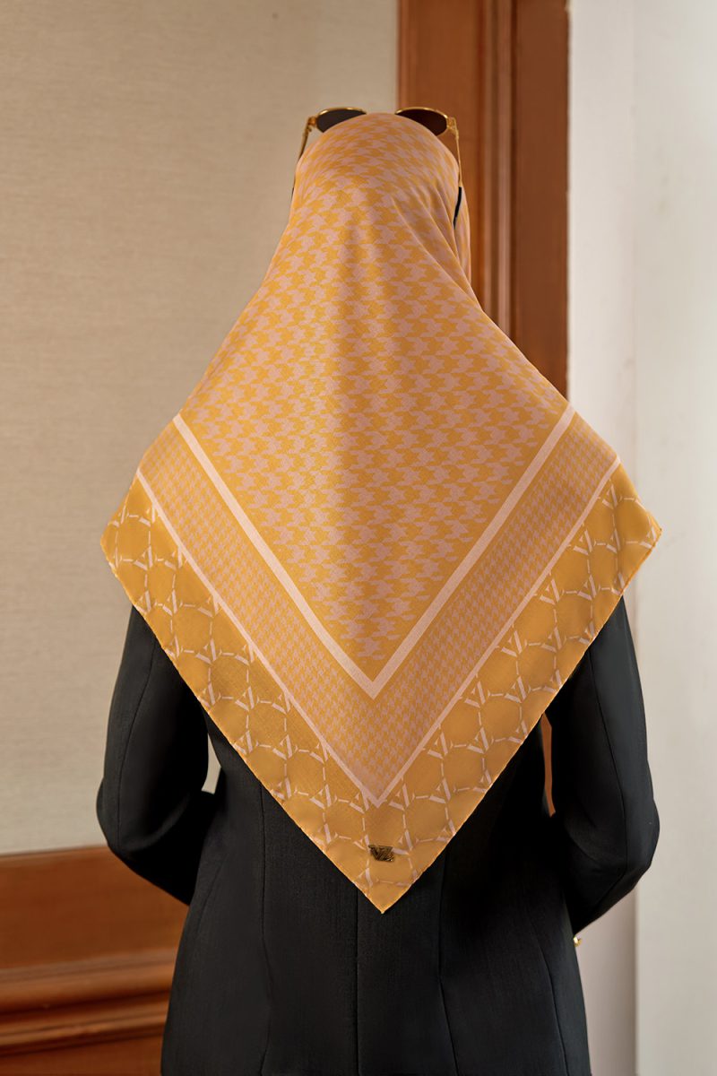VZ Rufayya Scarf - Amber - Image 5
