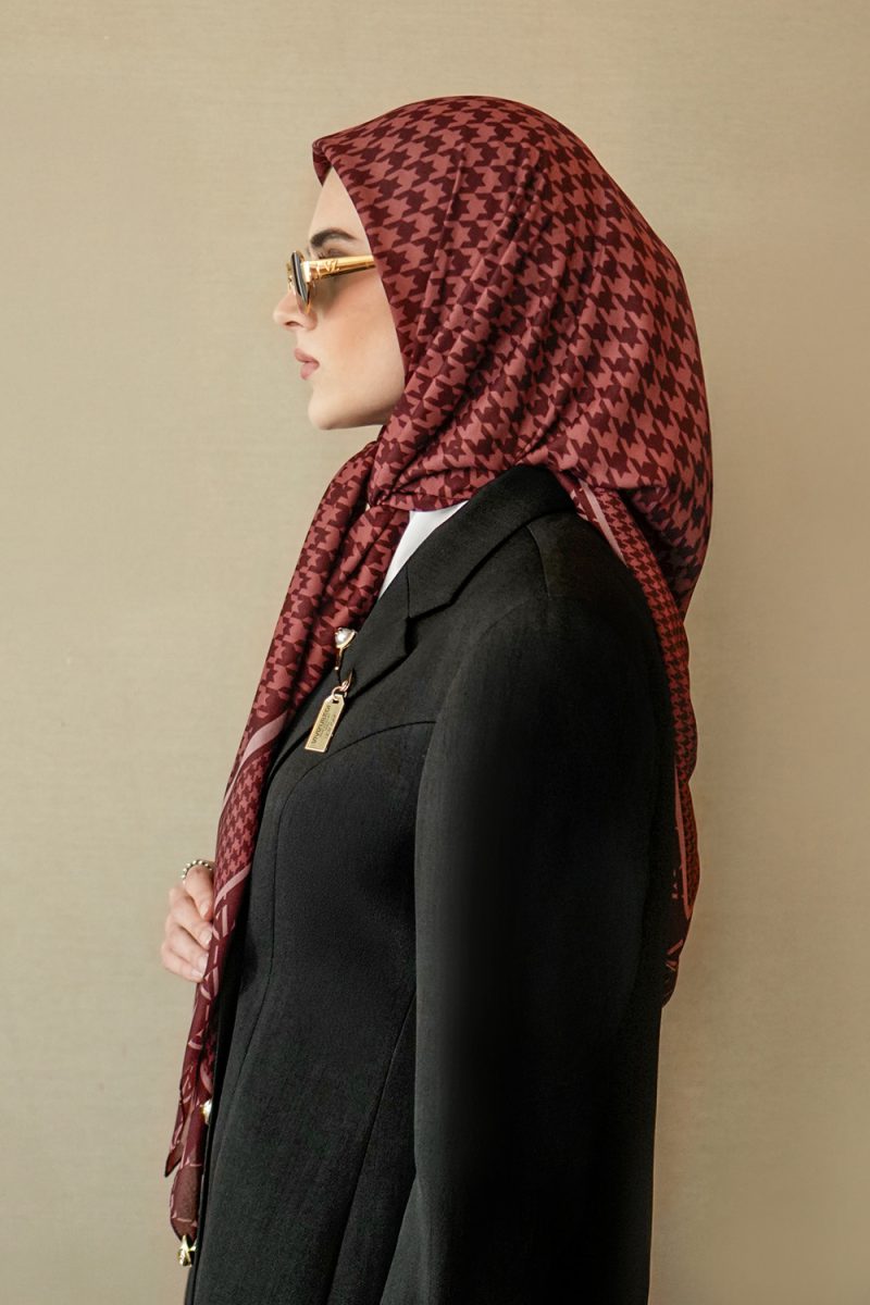 VZ Rufayya Scarf - Marlot - Image 4