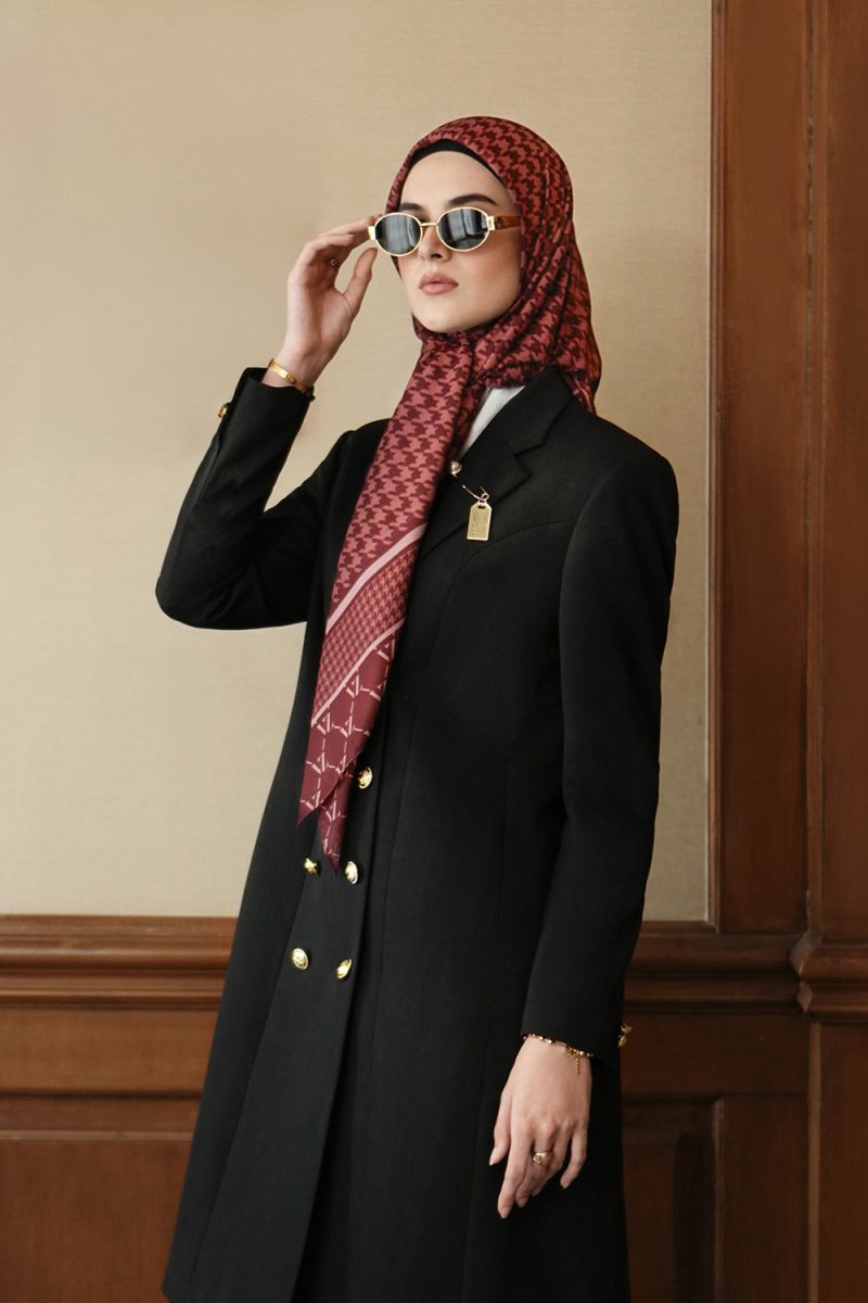 VZ Rufayya Scarf - Marlot - Image 6