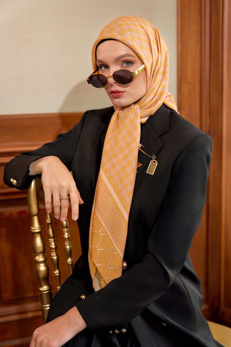 VZ Rufayya Scarf - Amber - Image 6