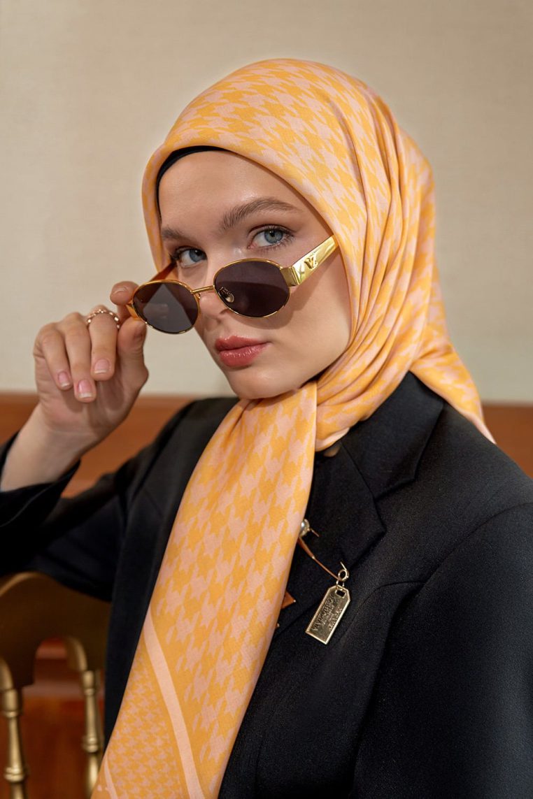 VZ Rufayya Scarf - Amber