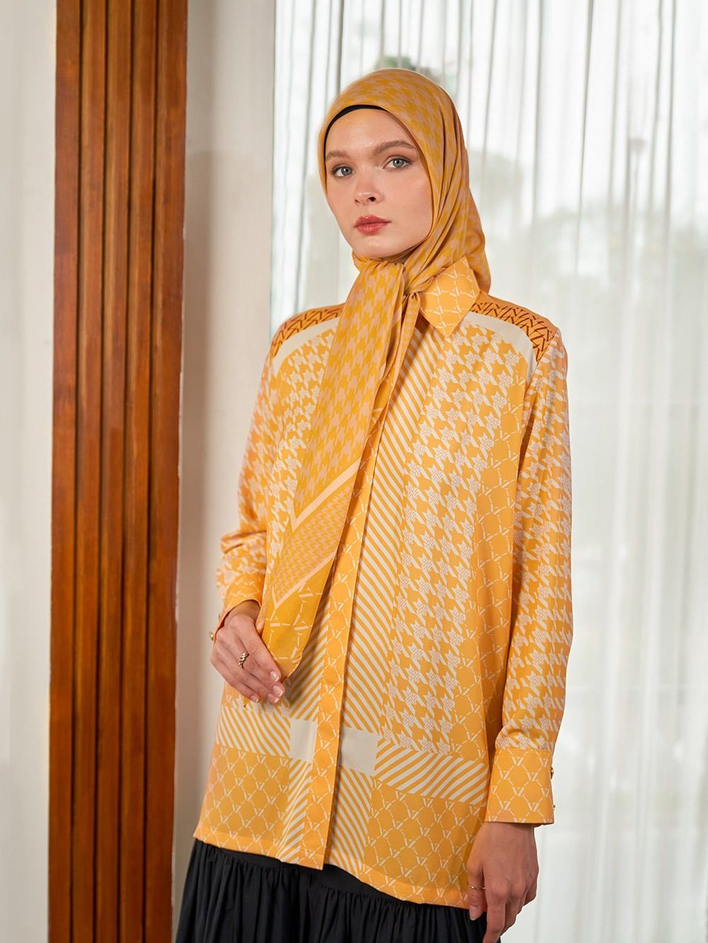 VZ Rufayya Top - Amber