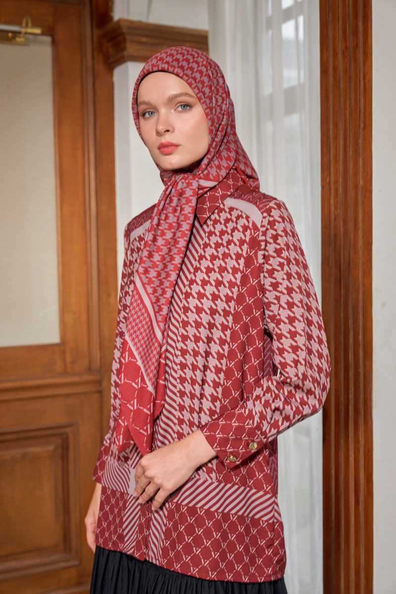 VZ Rufayya Top - Deep Maroon - Image 5