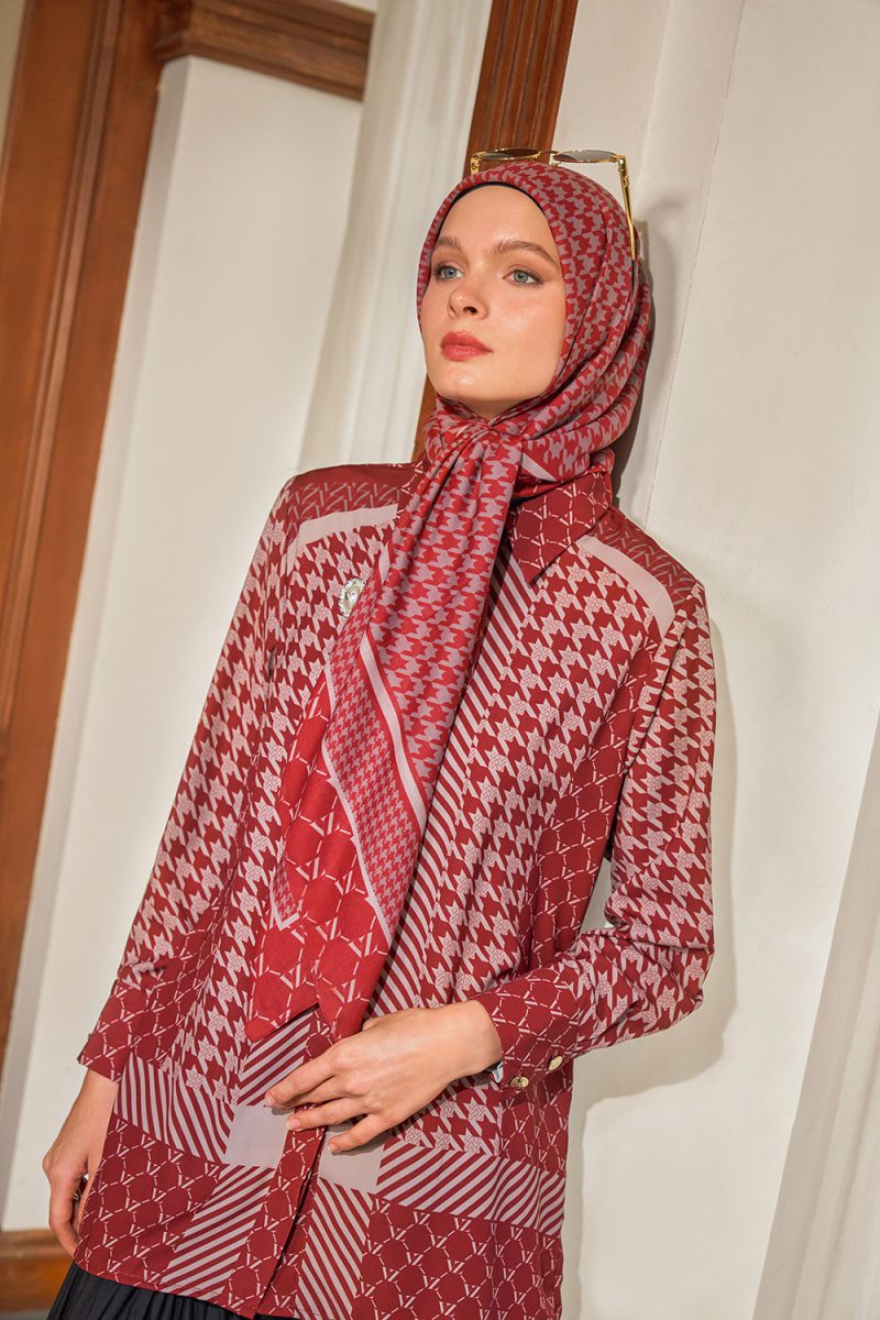 VZ Rufayya Top - Deep Maroon - Image 2