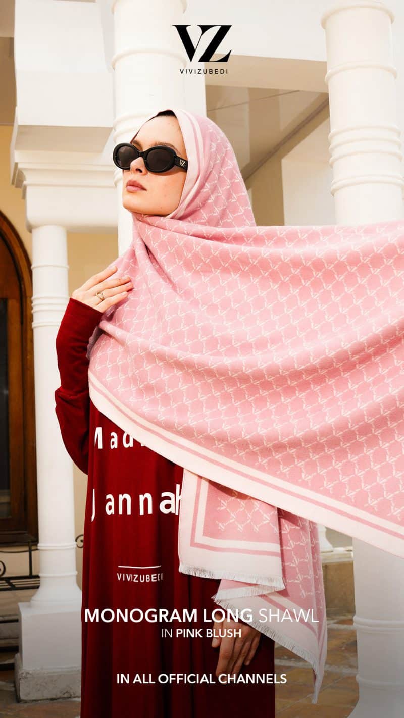 VZ Monogram Long Shawl - Pink Blush - Image 4