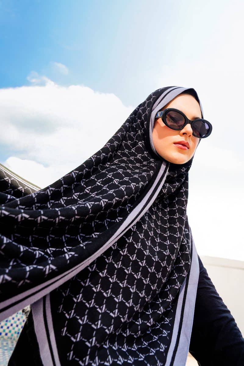 VZ Monogram Long Shawl - Black