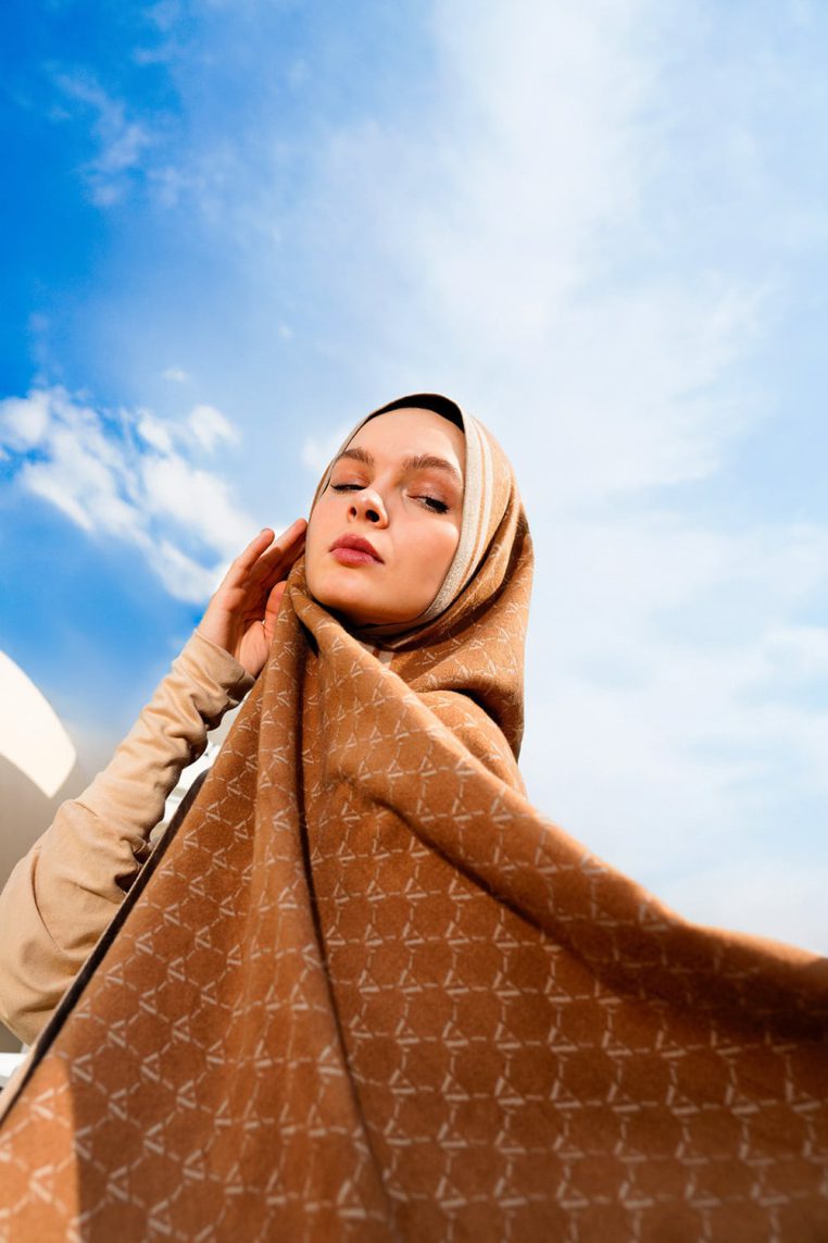 VZ Monogram Long Shawl - Brown