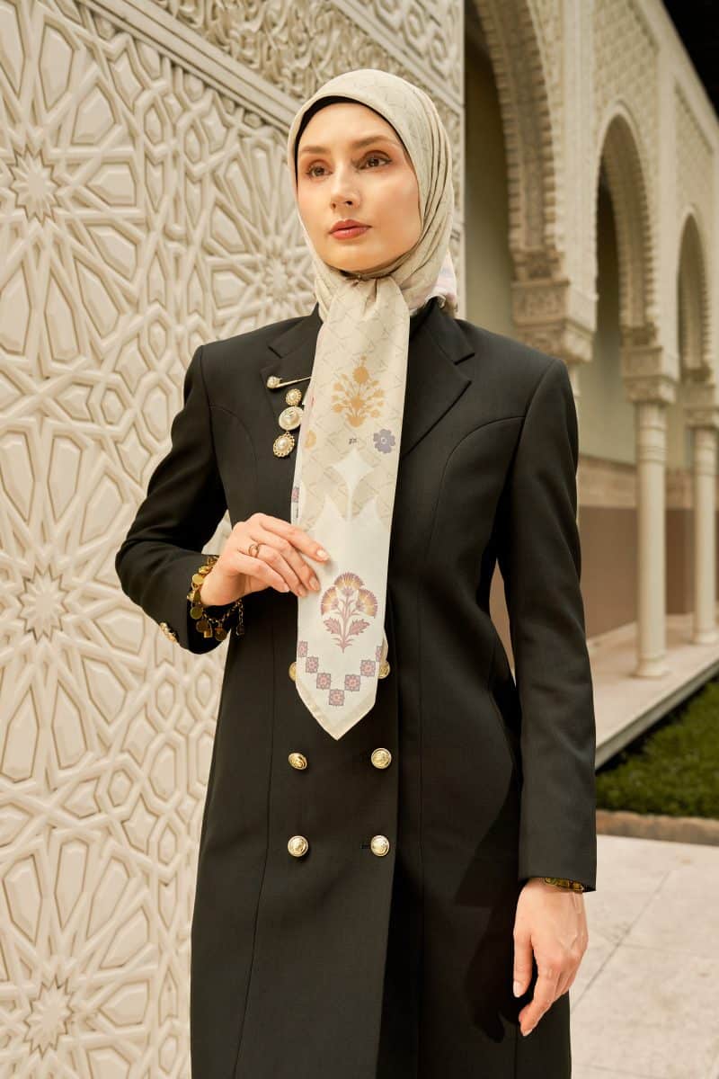 VZ Seralya Scarf - Cream Cheese - Image 4