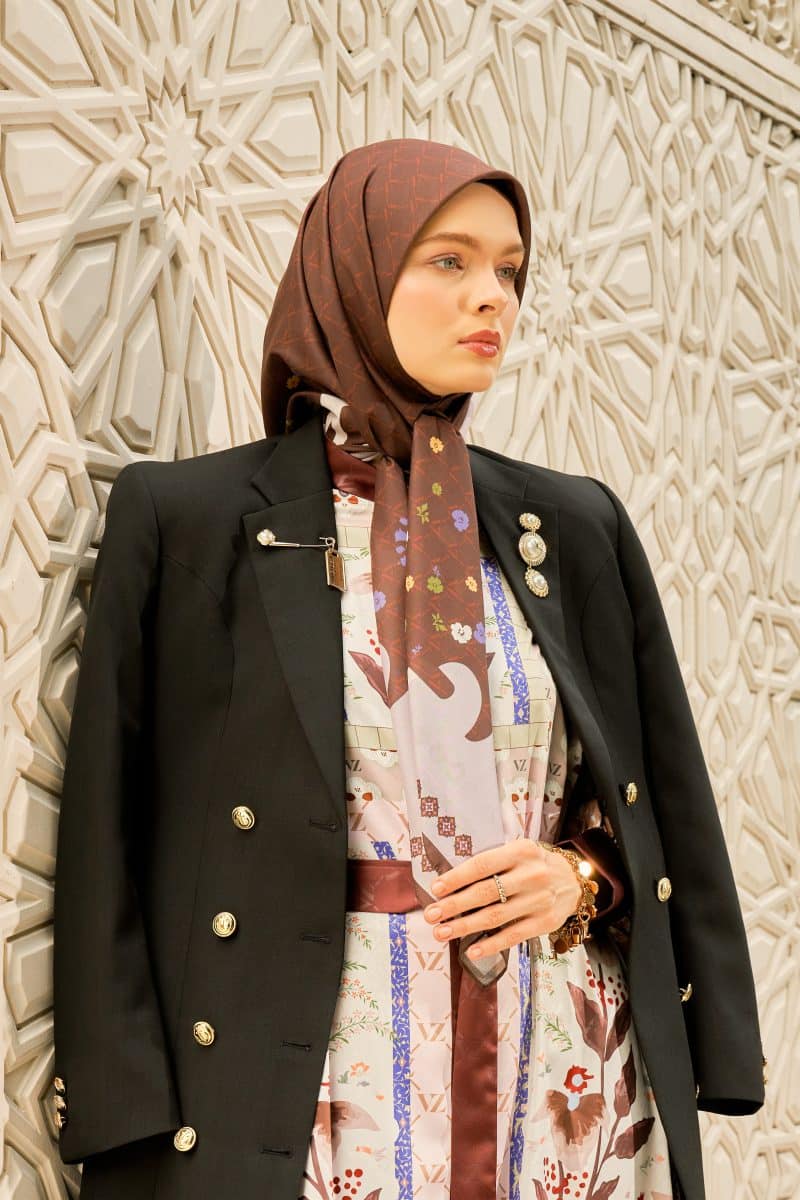 VZ Seralya Scarf - Choco Truffle - Image 4