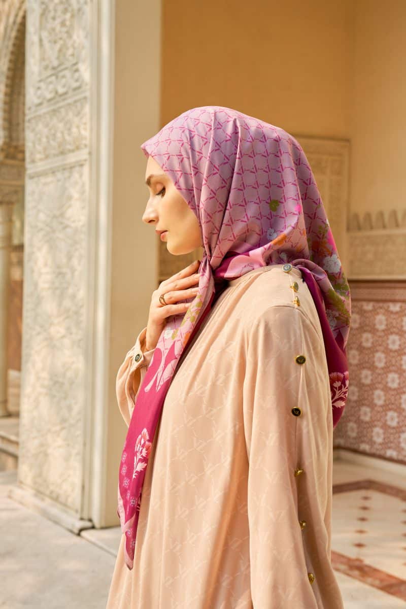 VZ Seralya Scarf - Magenta Haze - Image 4