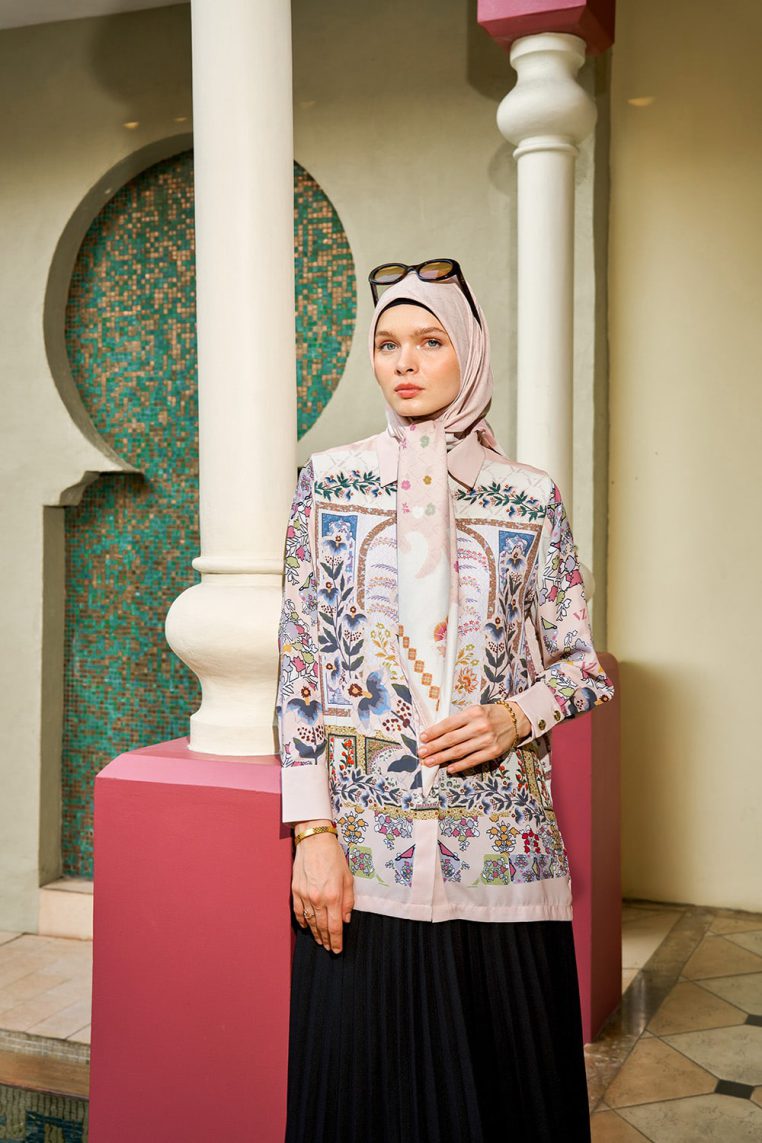 VZ Seralya Top - Cream Cheese