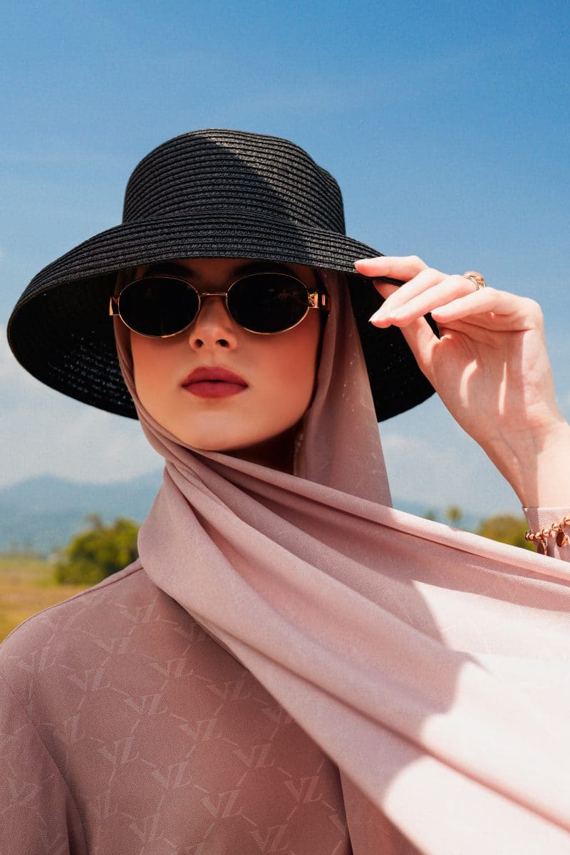 VZ Signature Embossed Pashmina - Dusty Mocca - Image 4