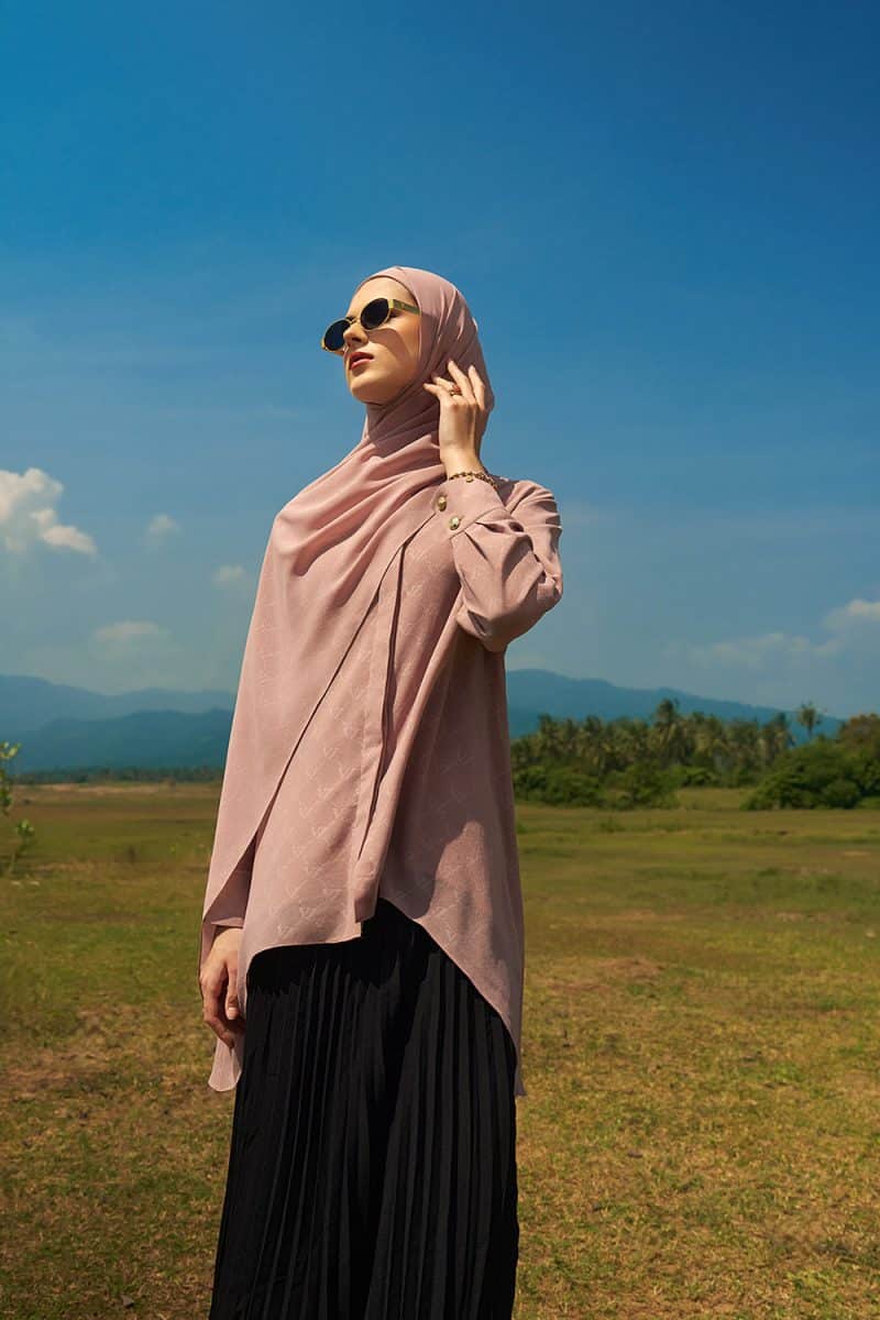 Signature Embossed Top - Dusty Mocca