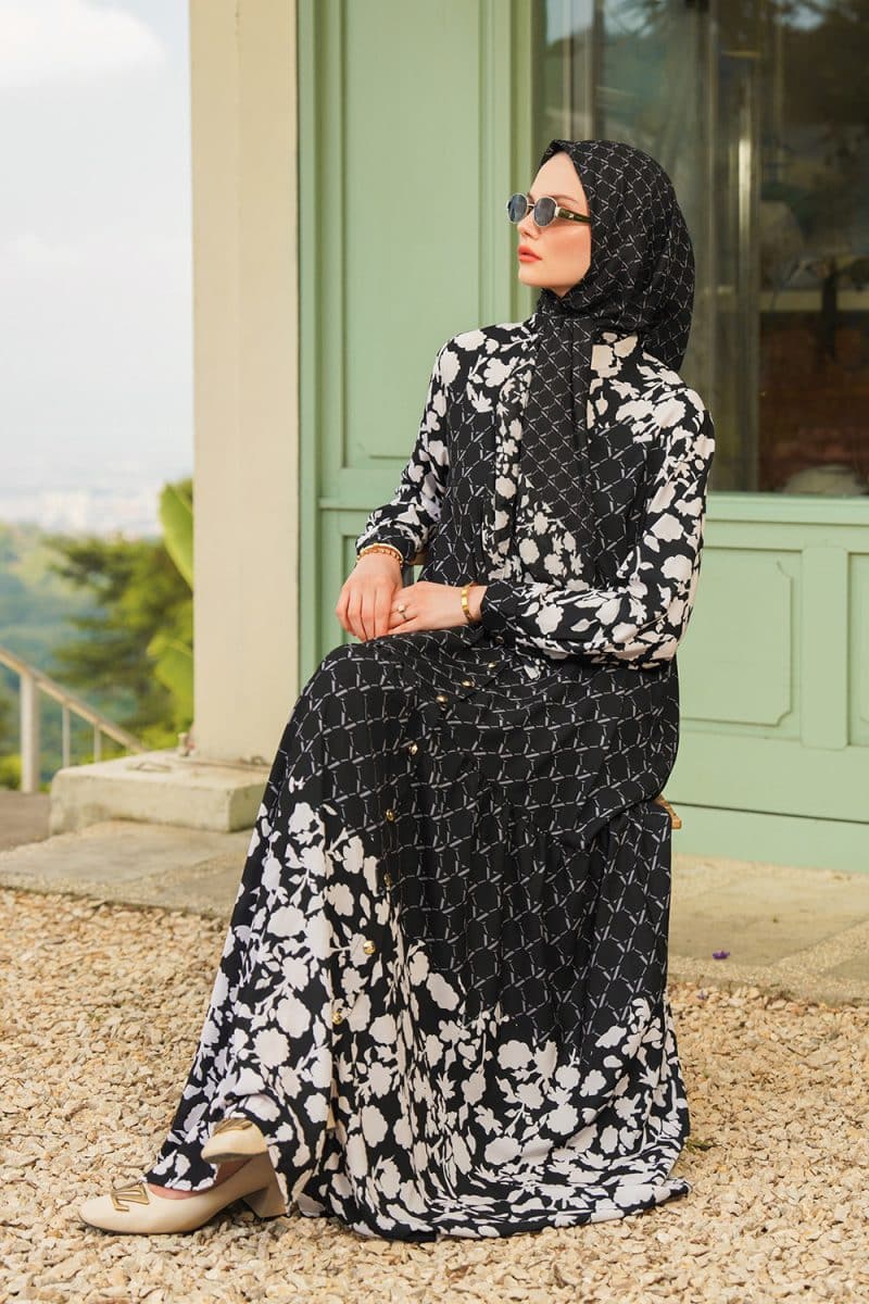 VZ Avaia Dress - Black - Image 9
