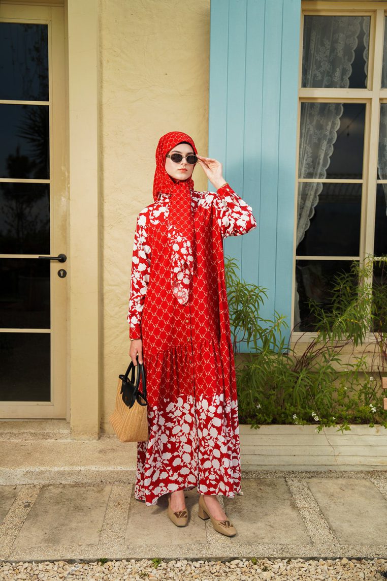 VZ Avaia Dress - Maroon