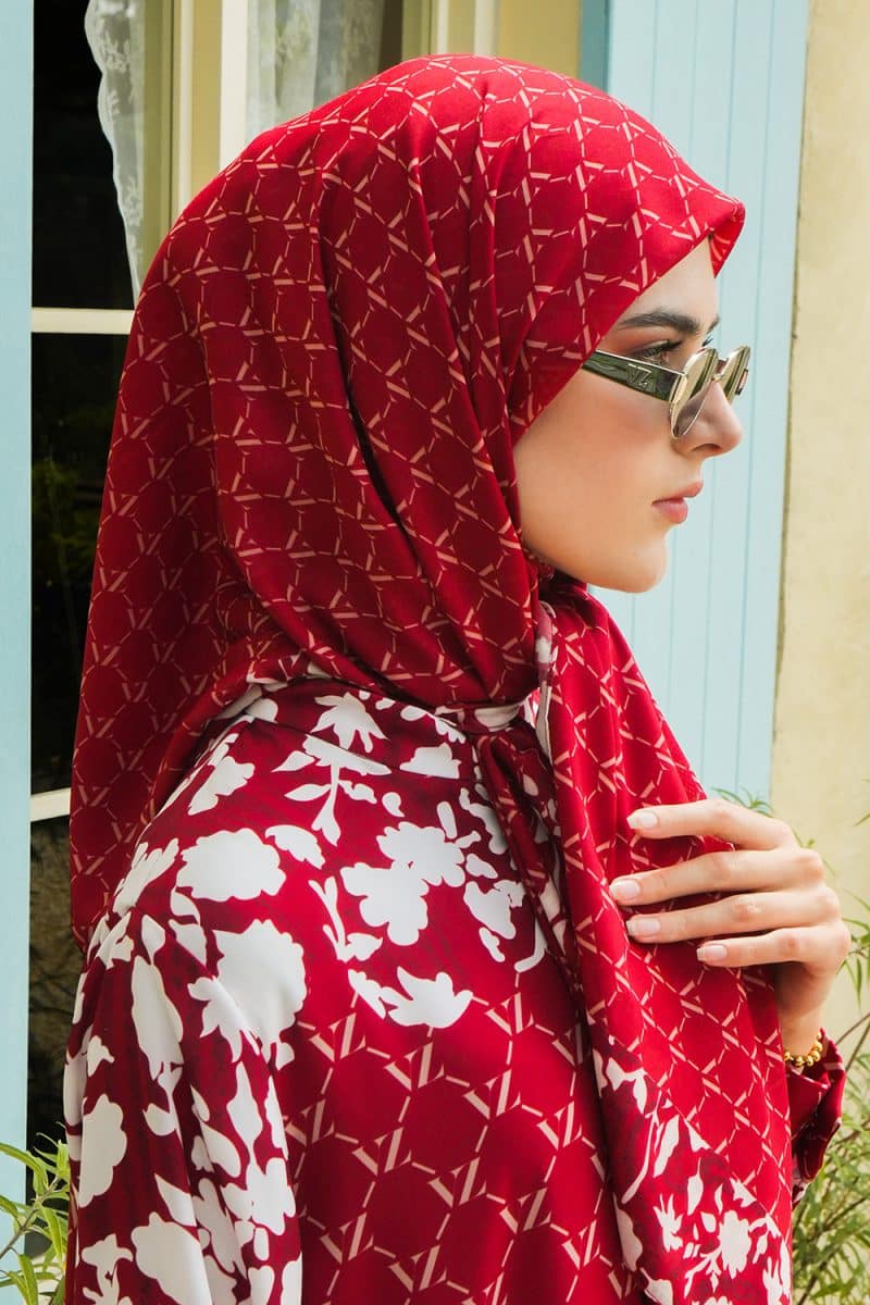 VZ Avaia Scarf - Maroon - Image 4