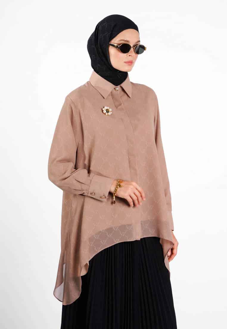 Signature Embossed Top - Dusty Mocca