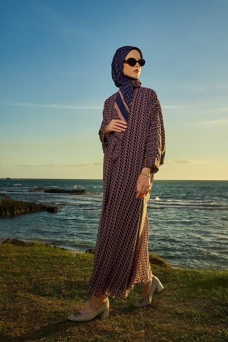 VZ Monogram Kaftan - Navy - Cream - Image 2