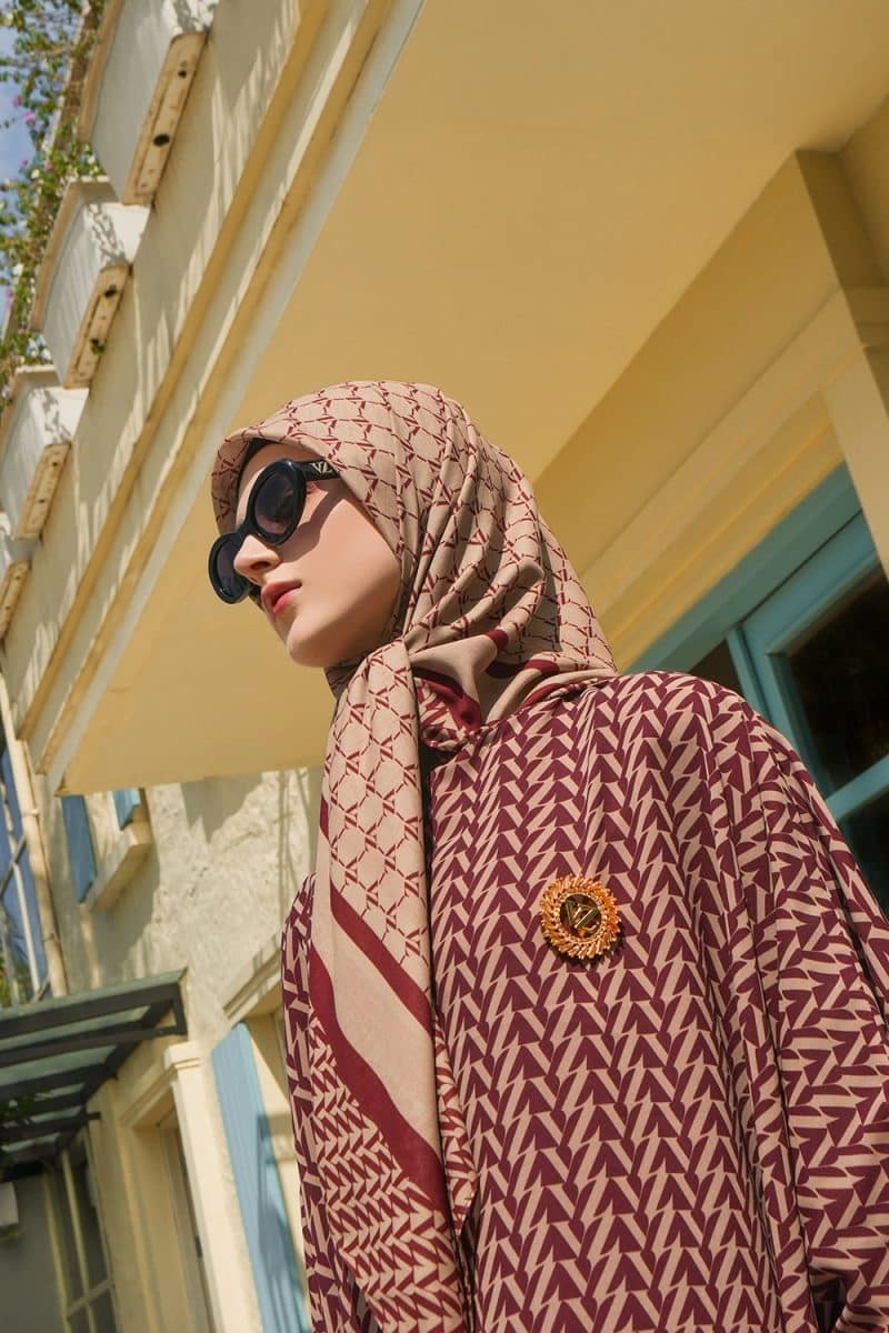 Monogram Scarf 3.0 - Cream-Maroon - Image 5