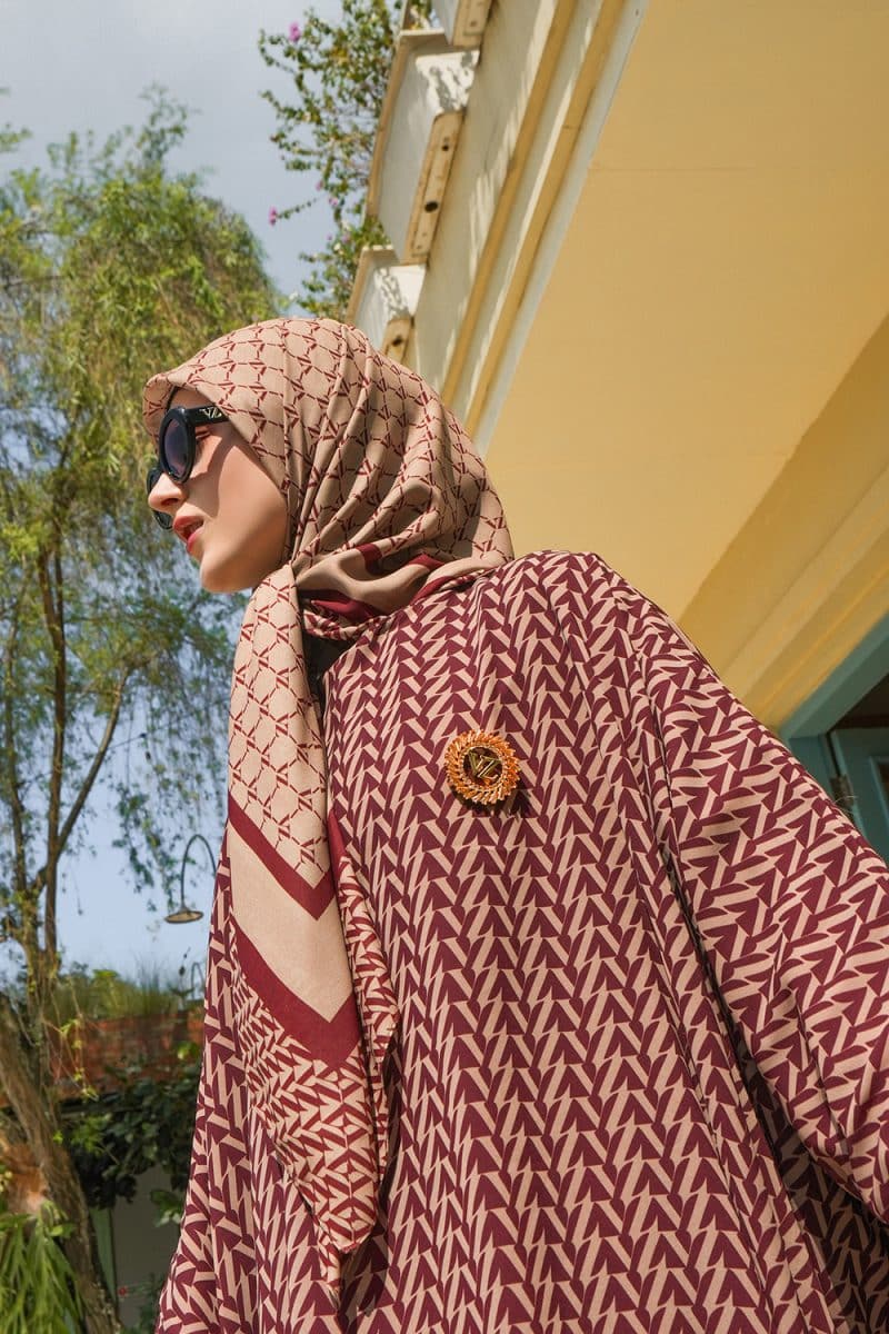 Monogram Scarf 3.0 - Cream-Maroon - Image 3