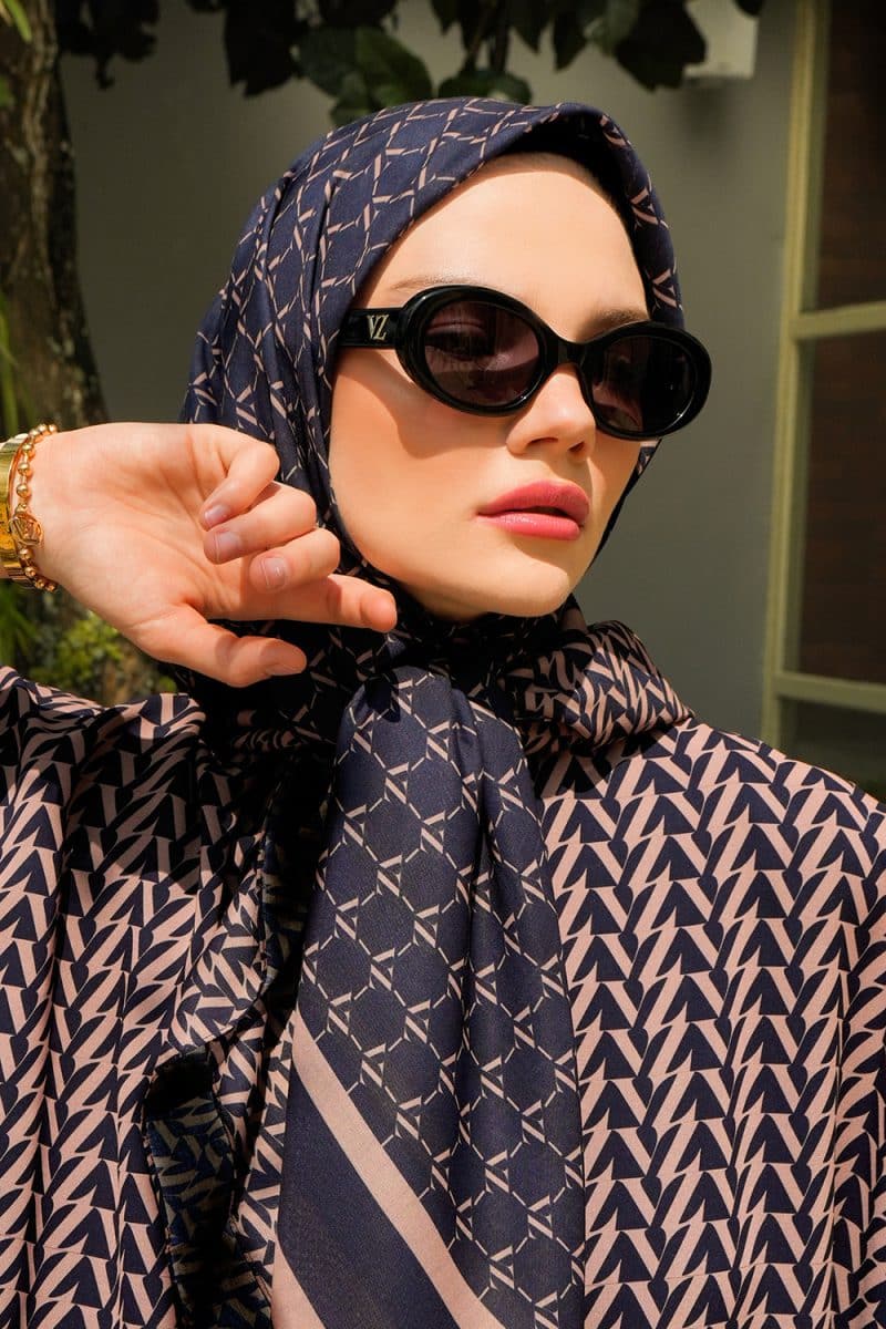 Monogram Scarf 3.0 - Navy-Cream
