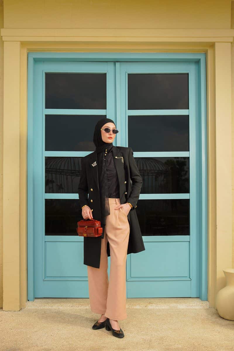 VZ Signature Embossed Pants - Creme - Image 5