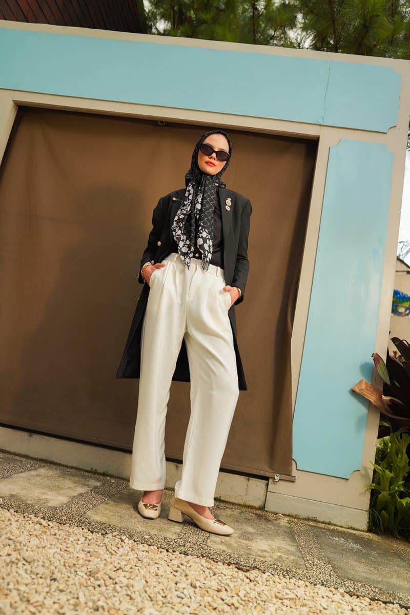 VZ Signature Embossed Pants - Broken White
