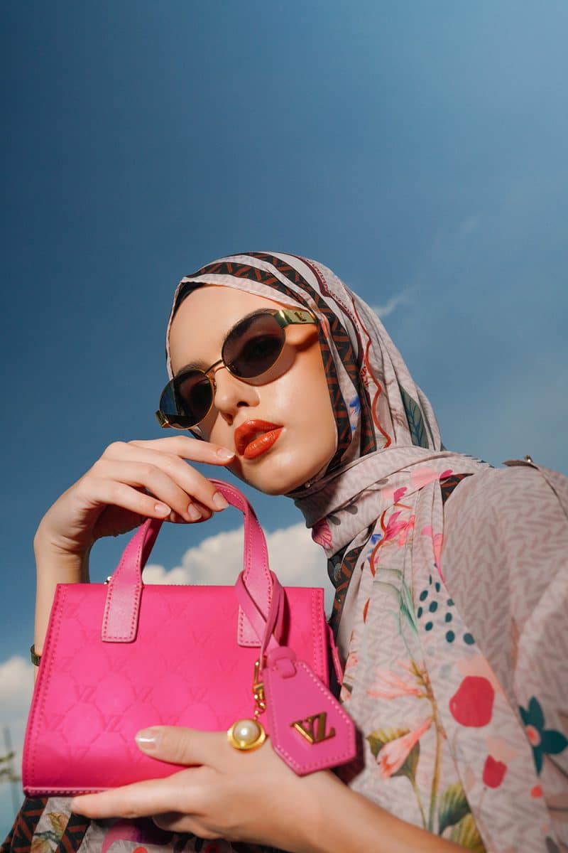 VZ Caeloura Pashmina - Sandshell - Image 6
