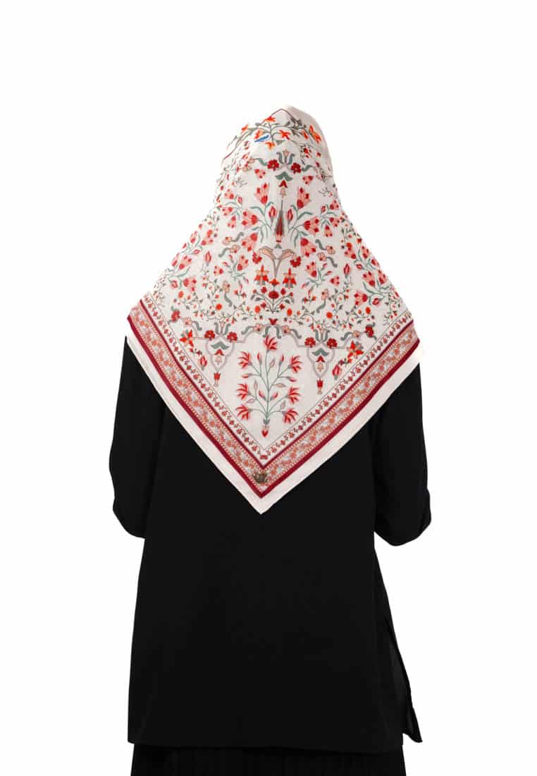 VZ Lysoura Scarf - Cream - Image 5