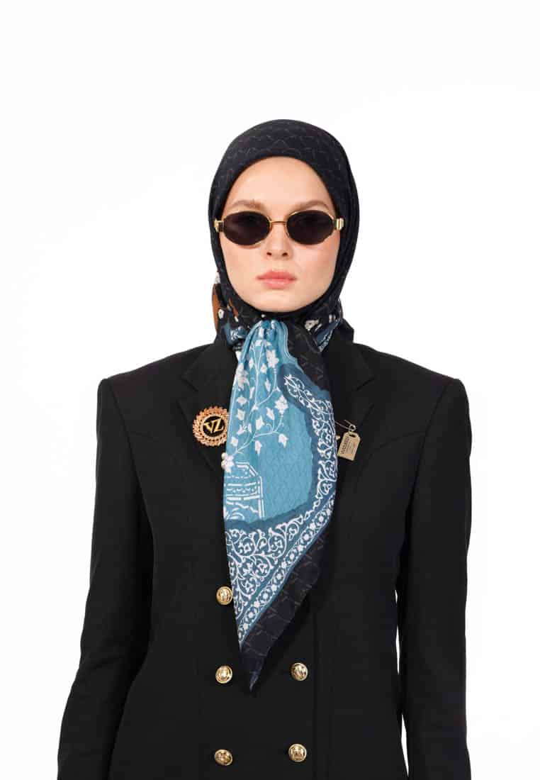 VZ Qaisyaraa Scarf - Black