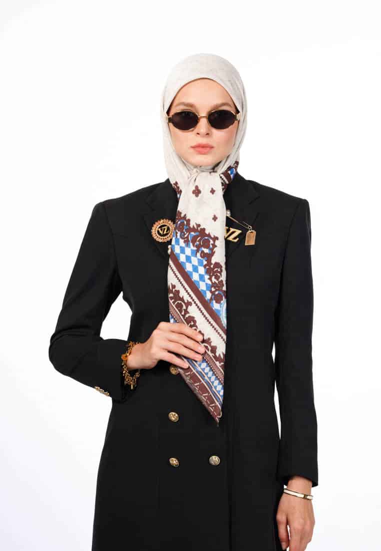 VZ Clemyra Scarf - Ivory