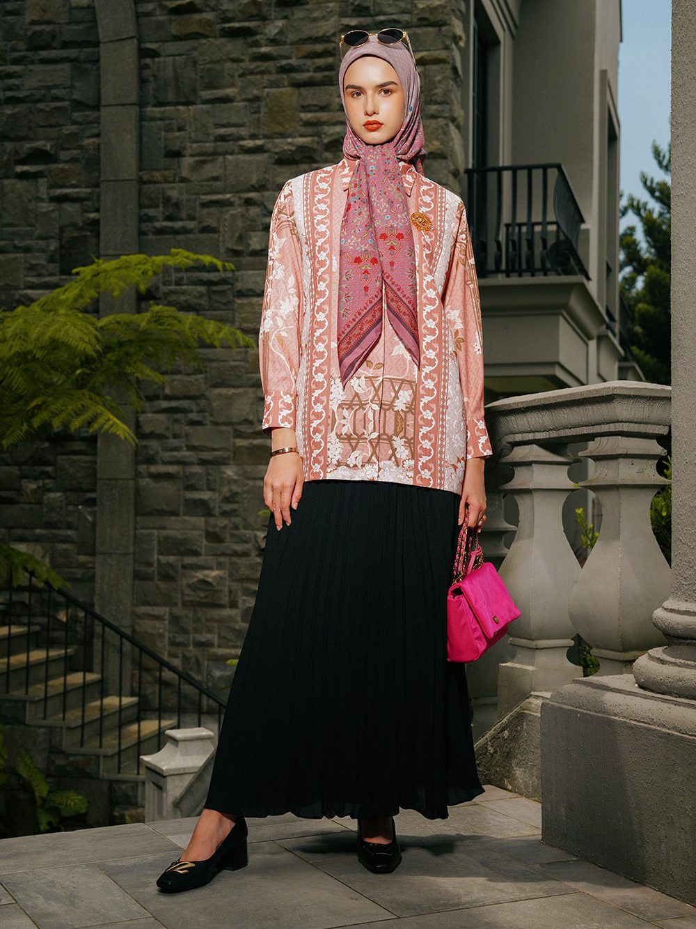 VZ Lysoura Scarf - Camelia Rose