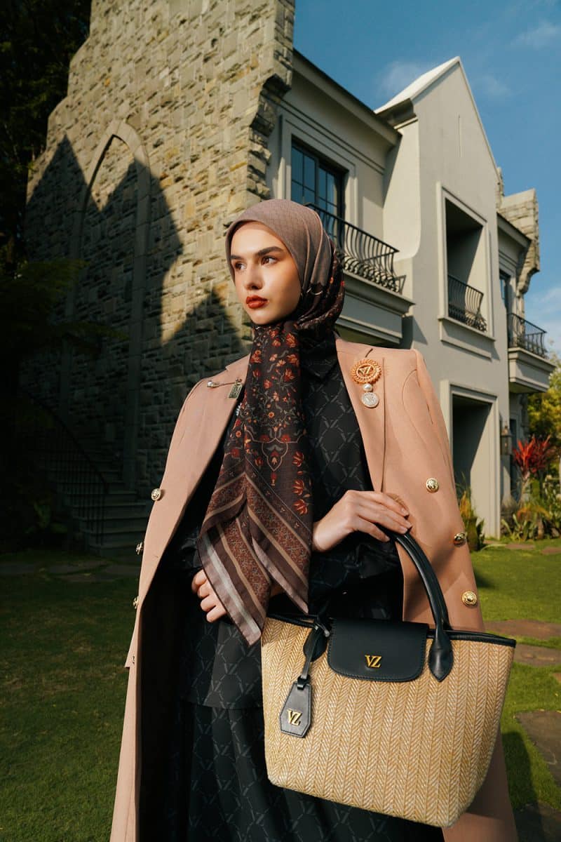 VZ Lysoura Scarf - Chesnut - Image 5