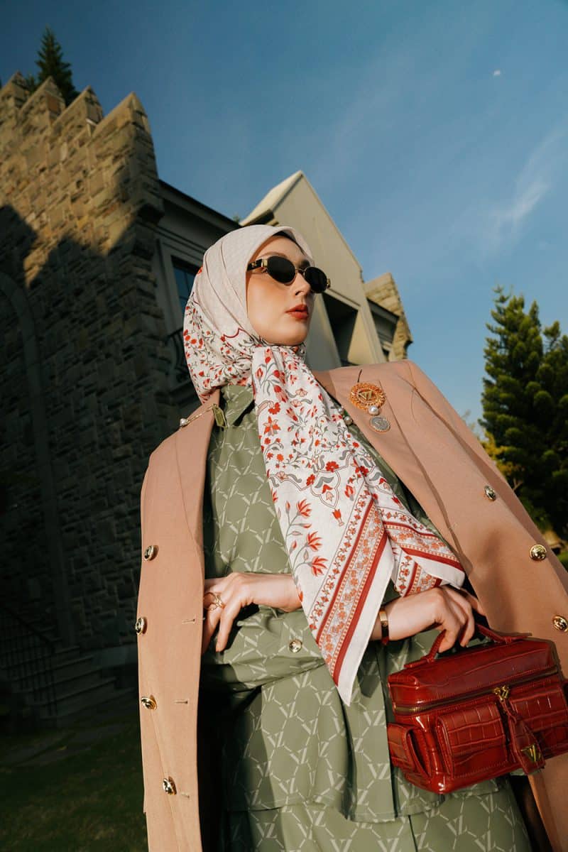 VZ Lysoura Scarf - Cream - Image 7