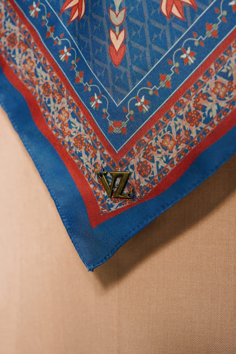 VZ Lysoura Scarf - Navy - Image 5